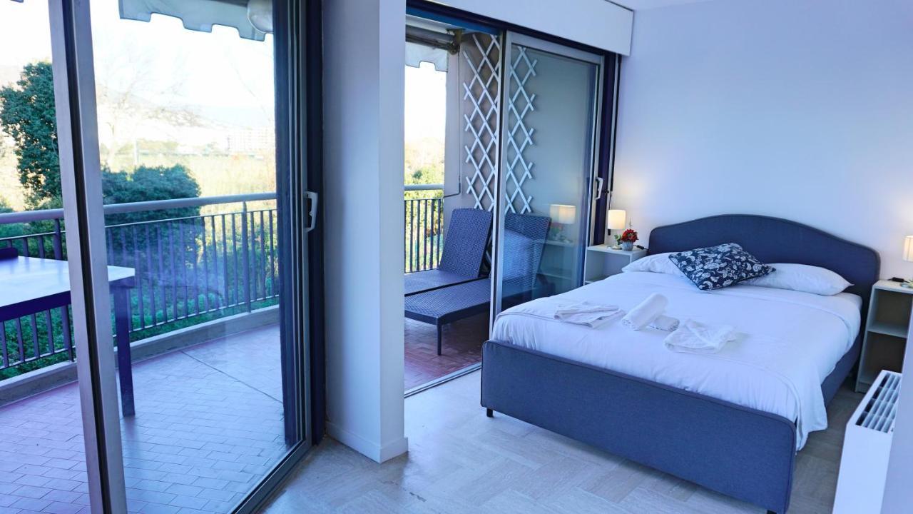 Residence Islette Du Riou Avec Piscine By Palmazur Mandelieu Eksteriør billede